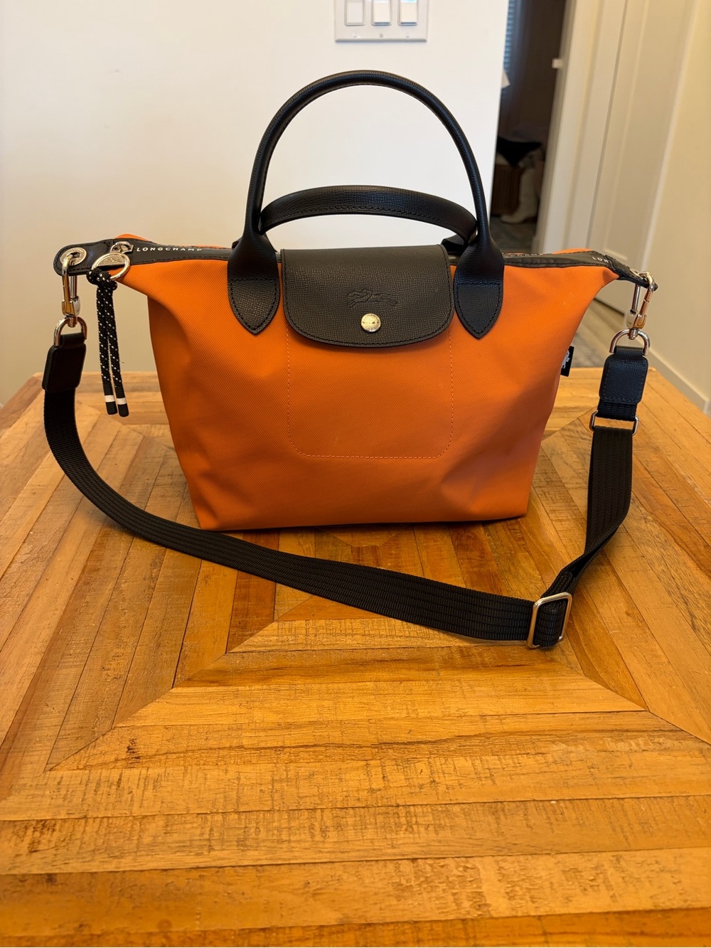 Longchamp Le Pliage Energy Orange Nylon Top-Handle Shoulder Bag Size Small - Picture 5 of 9
